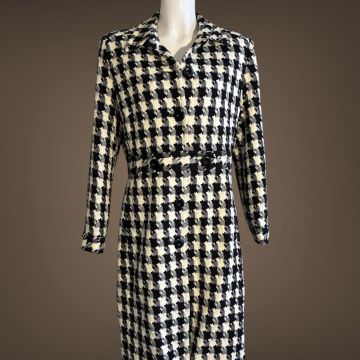 SIGNATURE HOUNDSTOOTH COAT (12)